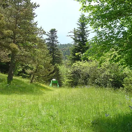 Aux Quatre Saisons Bed & Breakfast Axat