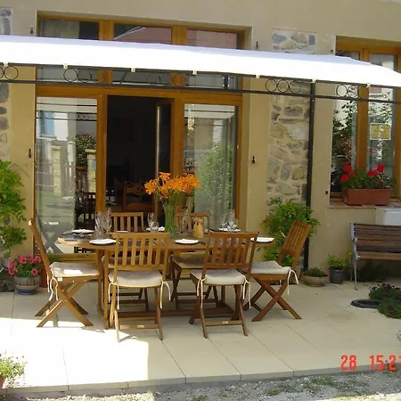 Aux Quatre Saisons Bed & Breakfast Axat