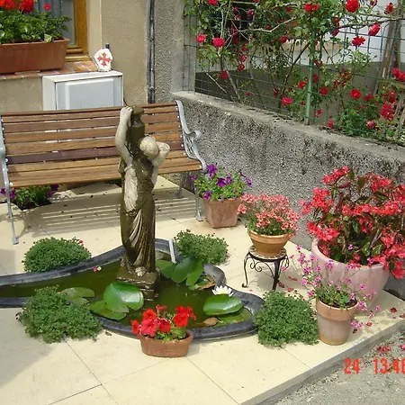 Aux Quatre Saisons Bed & Breakfast Axat