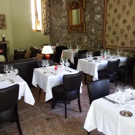 Aux Quatre Saisons Couette-café