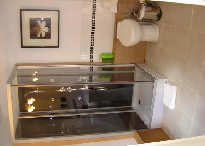 Aux Quatre Saisons Alojamento de Acomodação e Pequeno-almoço Axat