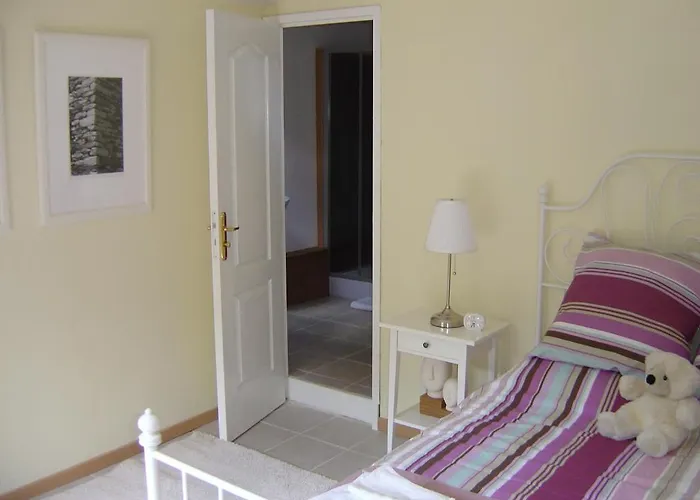 Aux Quatre Saisons Alojamento de Acomodação e Pequeno-almoço *