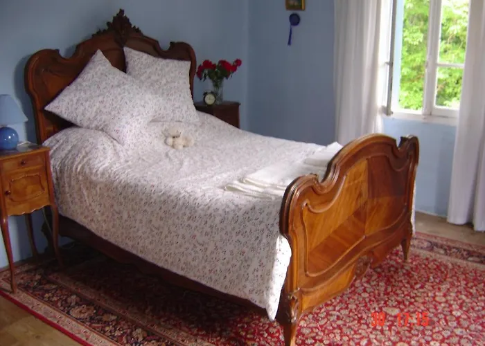 Alojamento de Acomodação e Pequeno-almoço Aux Quatre Saisons