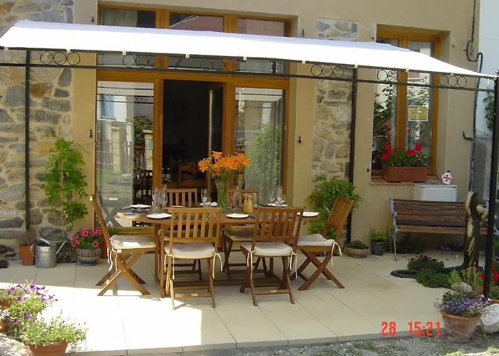 Aux Quatre Saisons Alojamento de Acomodação e Pequeno-almoço Axat