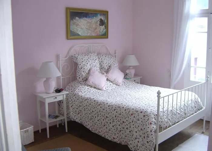 Aux Quatre Saisons Alojamento de Acomodação e Pequeno-almoço Axat