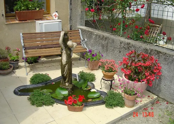 Aux Quatre Saisons Alojamento de Acomodação e Pequeno-almoço Axat